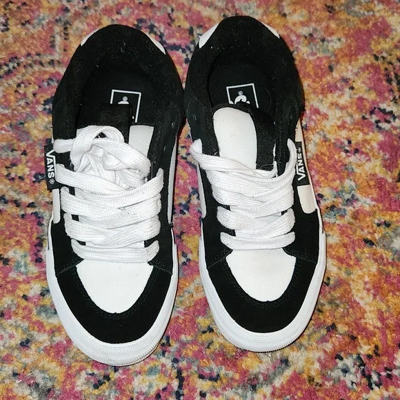 Vans Black and White Sneakers Classic Low-Top Design Chukka Push LS 7 M / 8.5 W - Picture 8 of 10